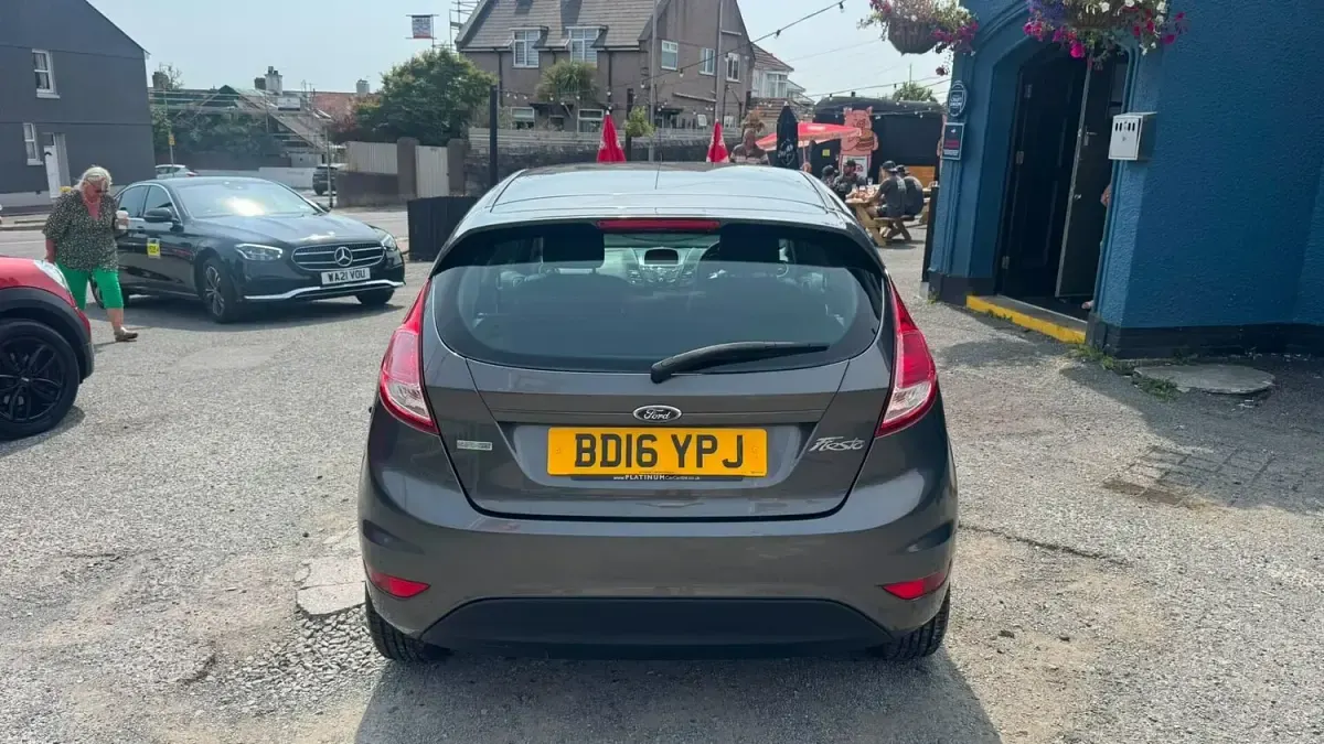 Used Ford Fiesta Zetec 2016 Grey Hatchback