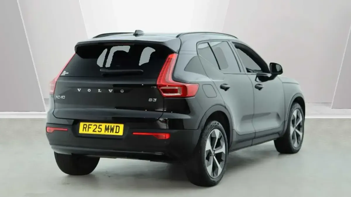 Used Volvo XC40 Plus 163 HP (119 kW) 2026 SUV