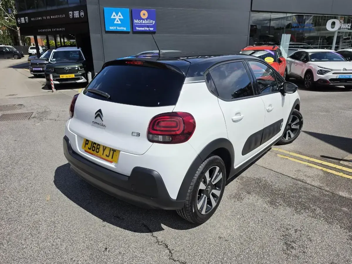 Used Citroën C3 Flair 81 HP (59 kW) 2019 White Hatchback