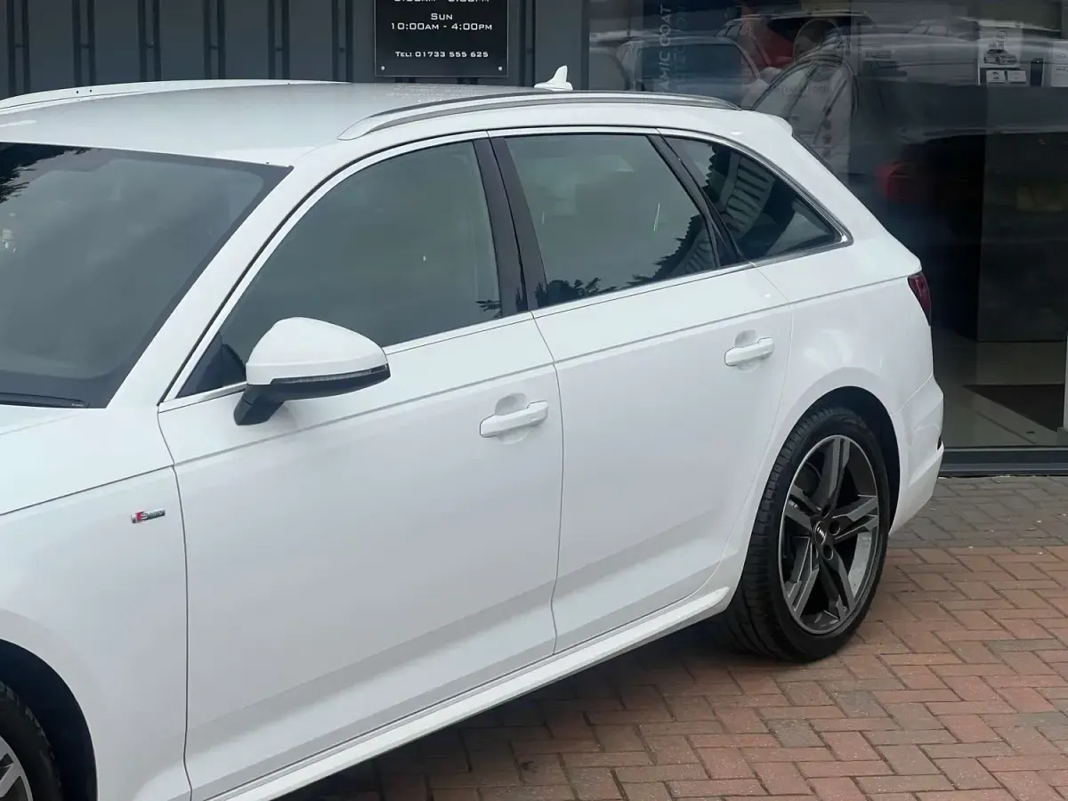 Usado Audi A4 S-Line 190 CV (139 kW) 2017 Blanco Familiar
