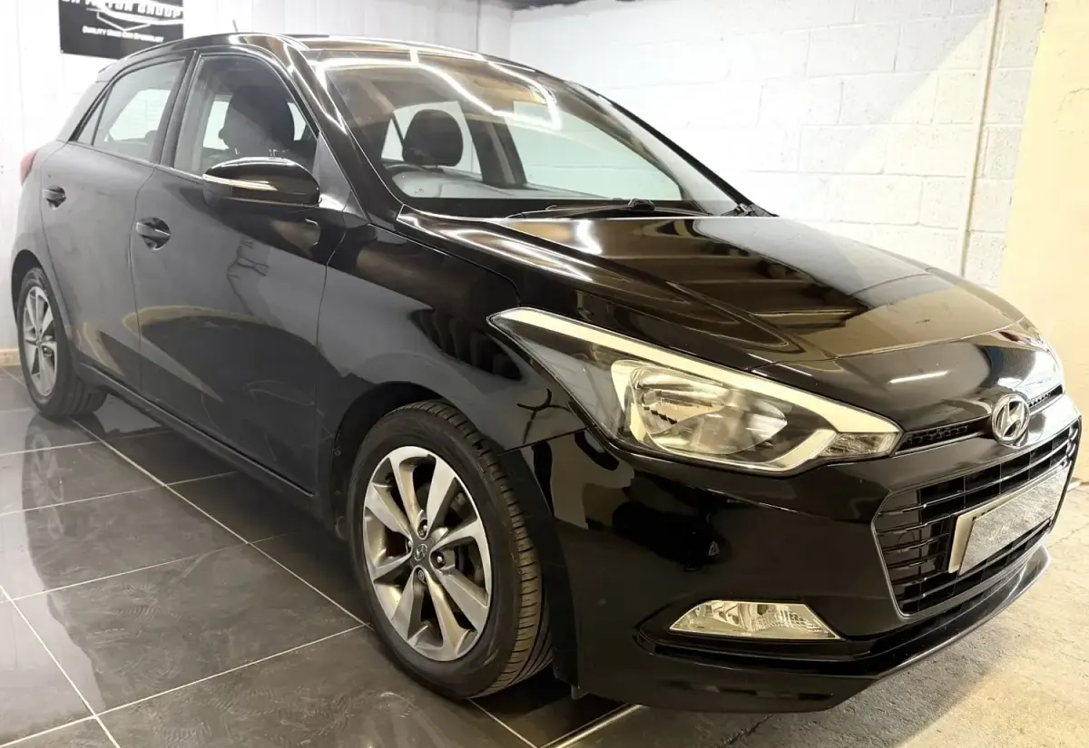 Używany Hyundai i20 Edition 100 KM (73 kW) 2017 Czarny Hatchback