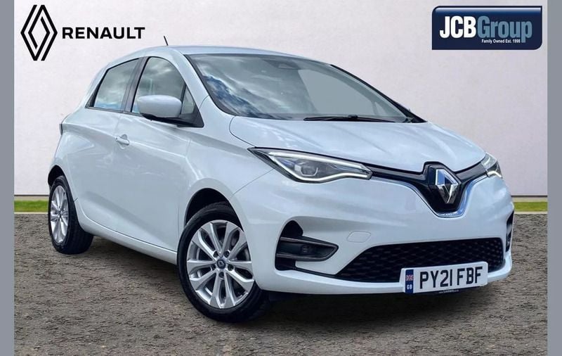White Used 2021 Renault Rapid Iconic Hatchback | £8,995 (A bit pricey) - Image 1/4