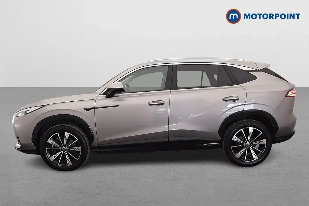 Usado MG HS Trophy 224 HP (164 kW) 2025 Prateado SUV