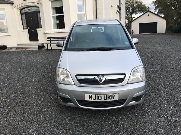 Silver Used 2010 Vauxhall Meriva Club MPV | £2,995 (Good price) - Image 1/4