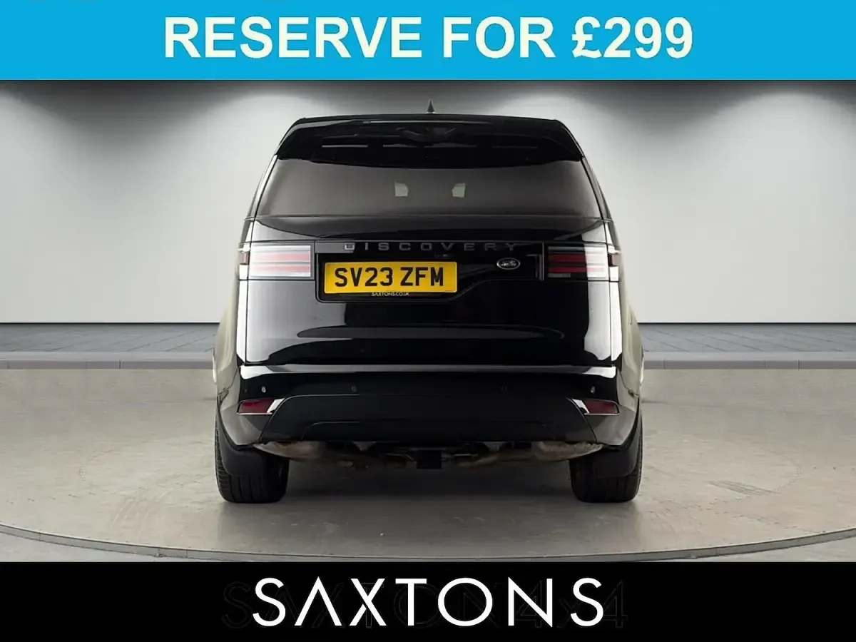 Used Land Rover Discovery SE Dynamic 360 HP (264 kW) 2023 Santorini black SUV
