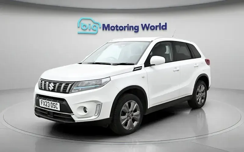 Second-hand Suzuki Vitara SZ-T 129 CP (94 kW) 2023 Alb SUV