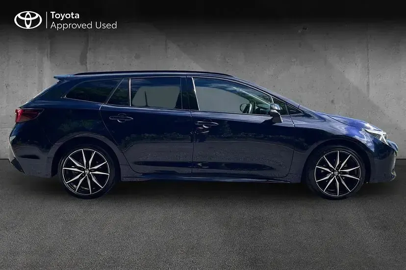 Used Toyota Corolla Sport 140 HP (102 kW) 2024 Blue Estate