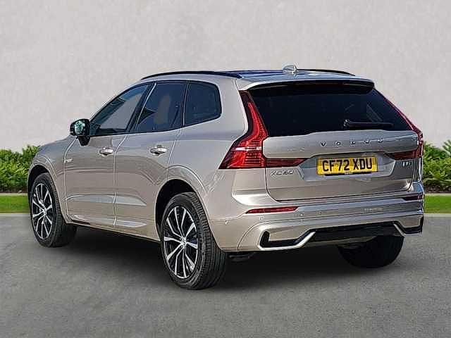 Used Volvo XC60 Ultimate 250 HP (183 kW) 2023 Gold SUV