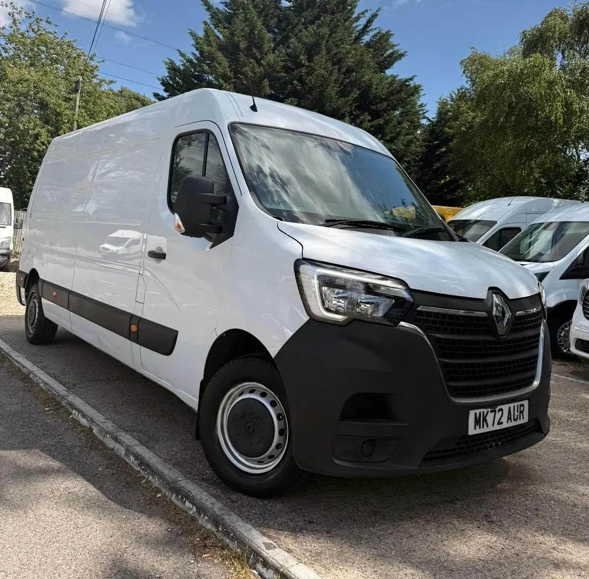 Used Renault Master Business 2022 White MPV