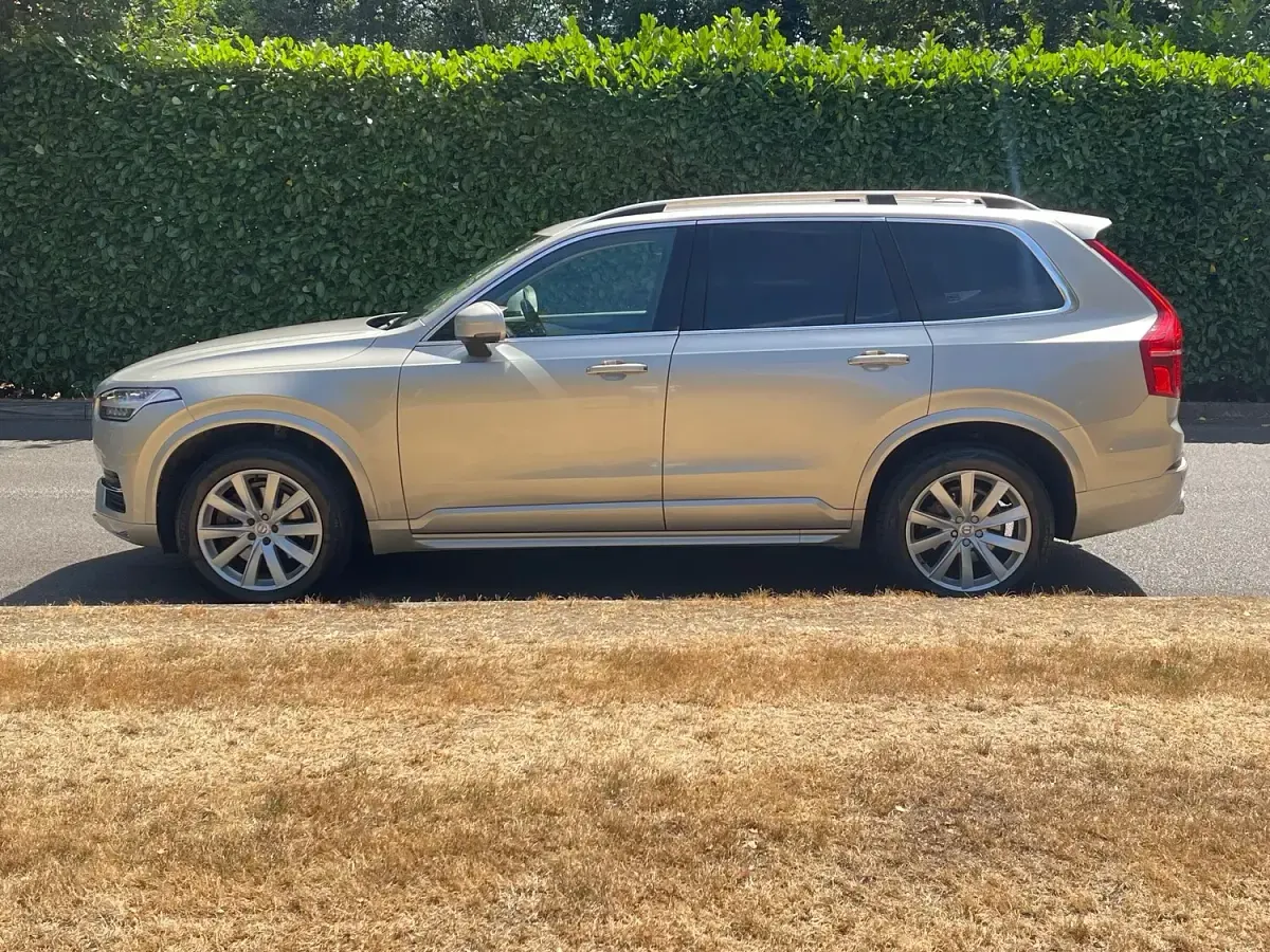 Used Volvo XC90 Momentum 225 HP (165 kW) 2015 Gold SUV