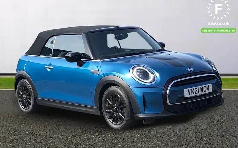 Usado Mini Cooper Cabriolet Comfort 136 CV (100 kW) 2021 Descapotable