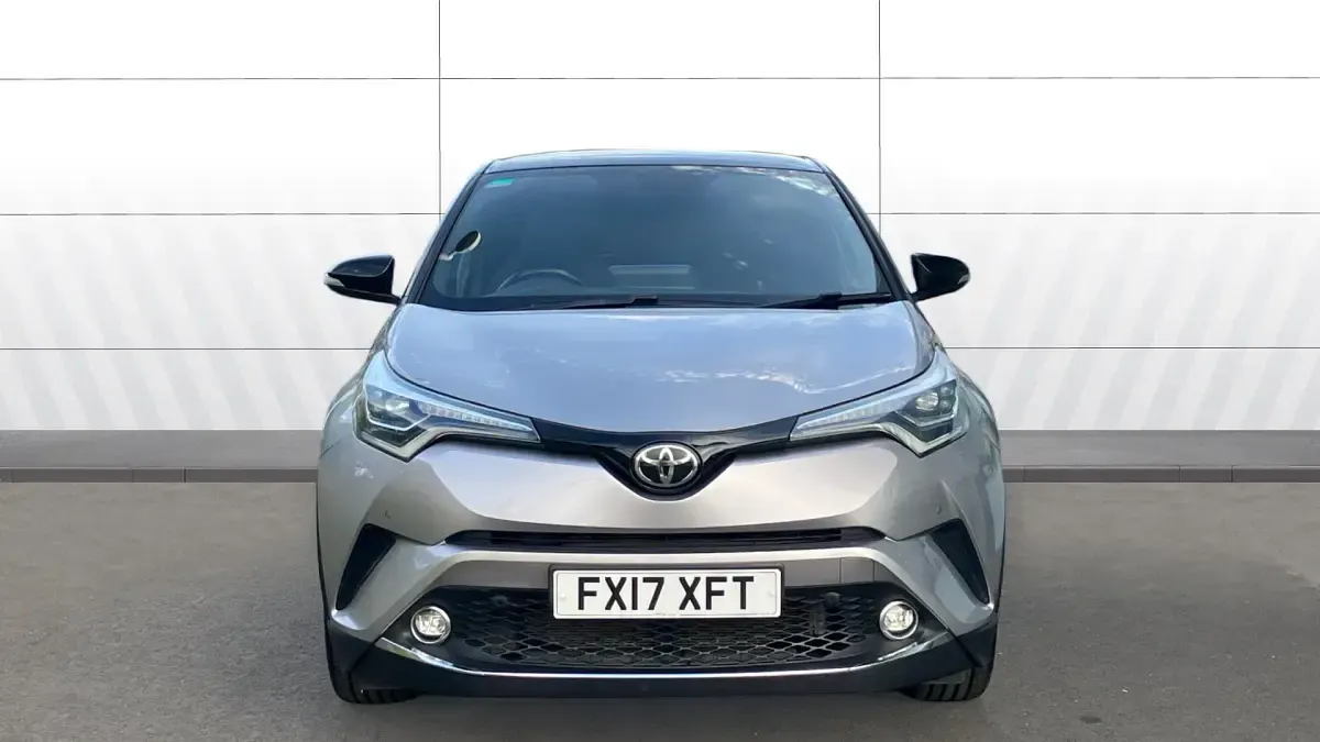 Used Toyota C-HR 116 HP (85 kW) 2017 Silver SUV