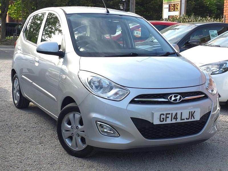 Used Hyundai i10 Active 83 HP (61 kW) 2014 Silver Hatchback