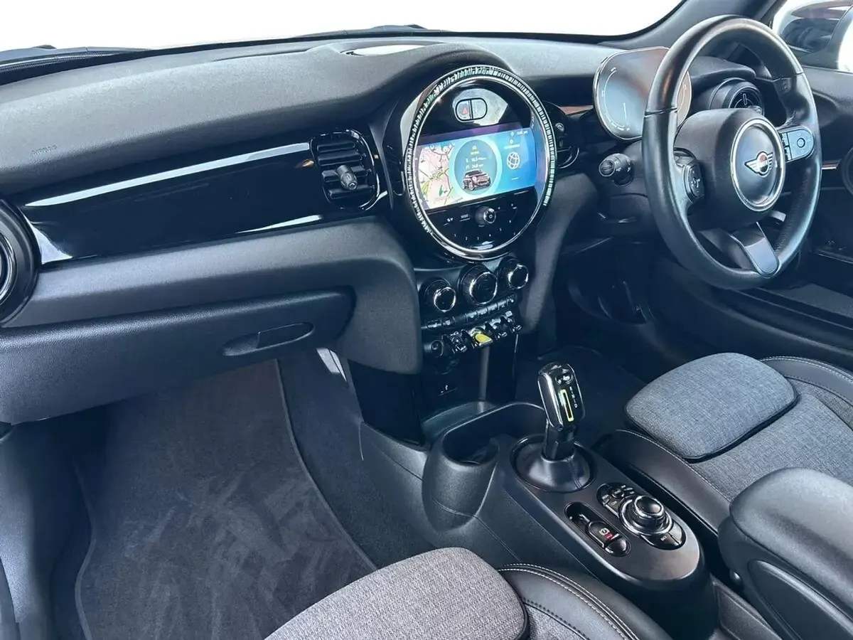 Used Mini Cooper SE Hatch 135 kW (184 HP) 2023 Green Hatchback
