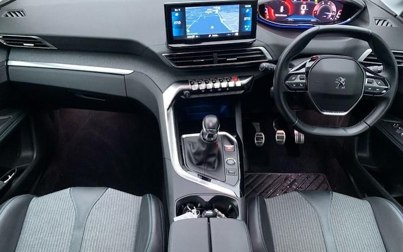 Used Peugeot 3008 Allure+ 131 HP (96 kW) 2022 Estate