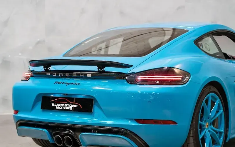 Used Porsche 718 Cayman 300 HP (220 kW) 2018 Blue Coupe