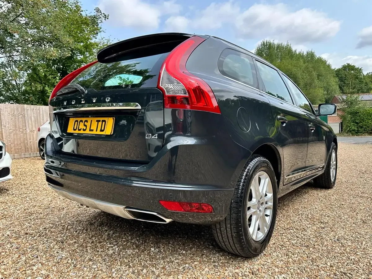 Used Volvo XC60 SE Lux 181 HP (133 kW) 2015 Grey SUV