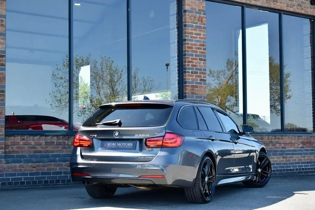 Used BMW 335 M Sport 308 HP (226 kW) 2019 Grey Estate