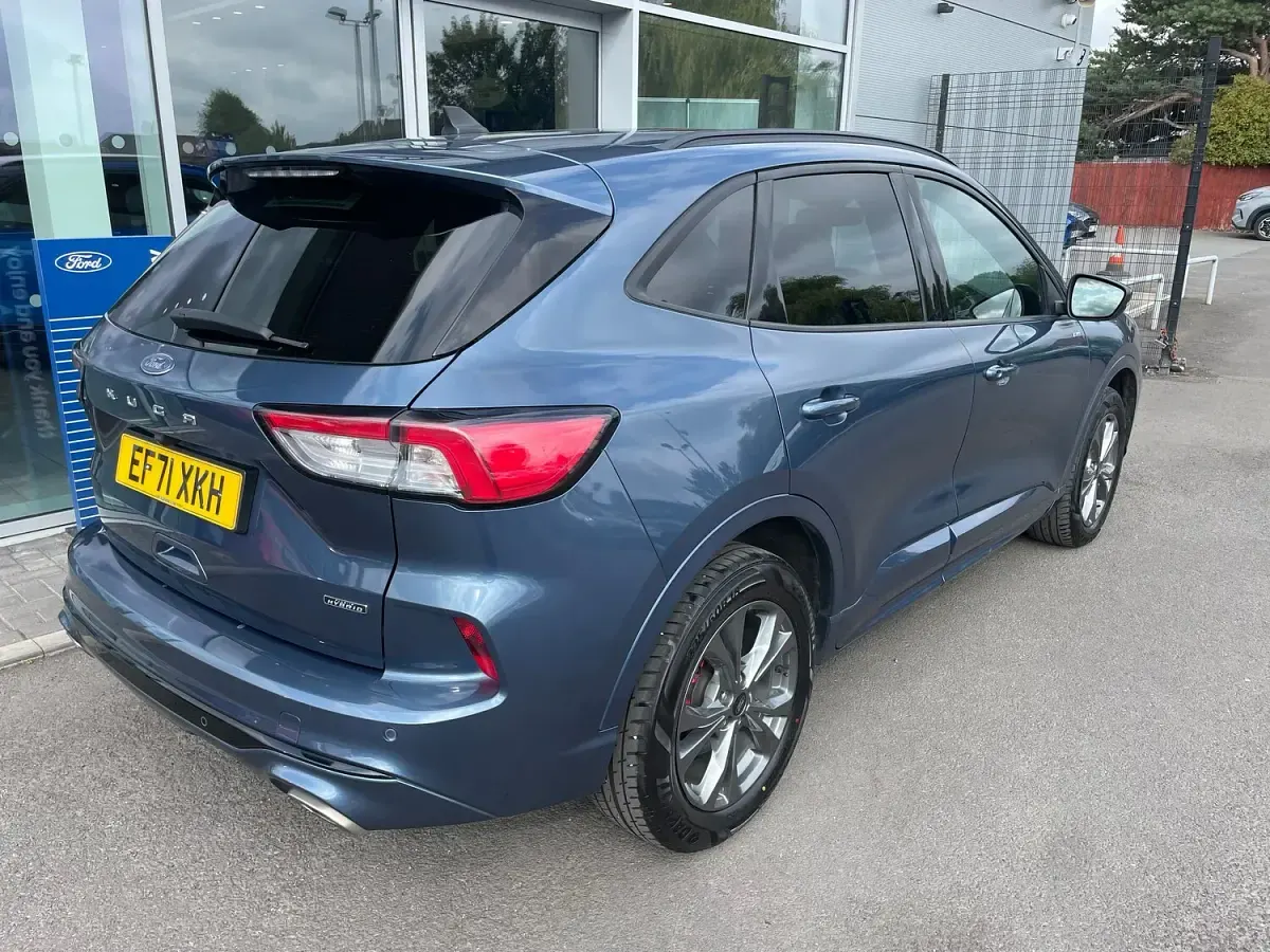 Used Ford Kuga ST-Line 225 HP (165 kW) 2022 Blue SUV