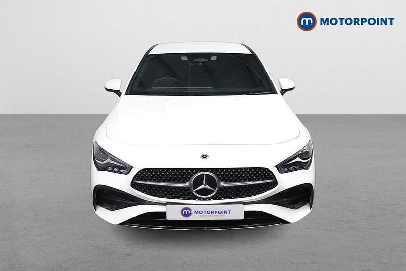 Used Mercedes CLA200 Executive 163 HP (119 kW) 2025 White Coupe