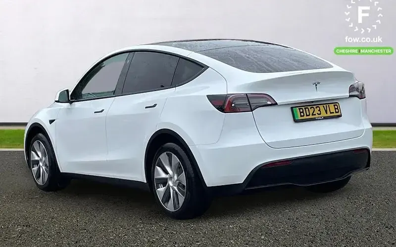 Used Tesla Model Y RWD 219 kW (299 HP) 2023 White SUV