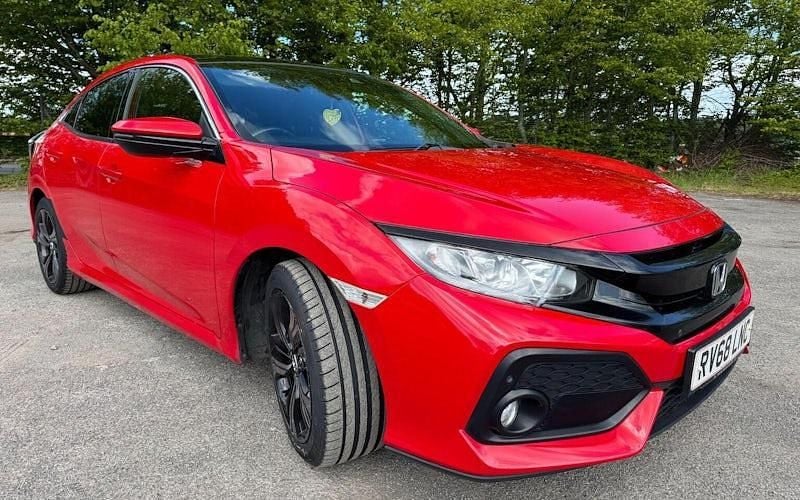 Używany Honda Civic EX 120 KM (88 kW) 2019 Hatchback