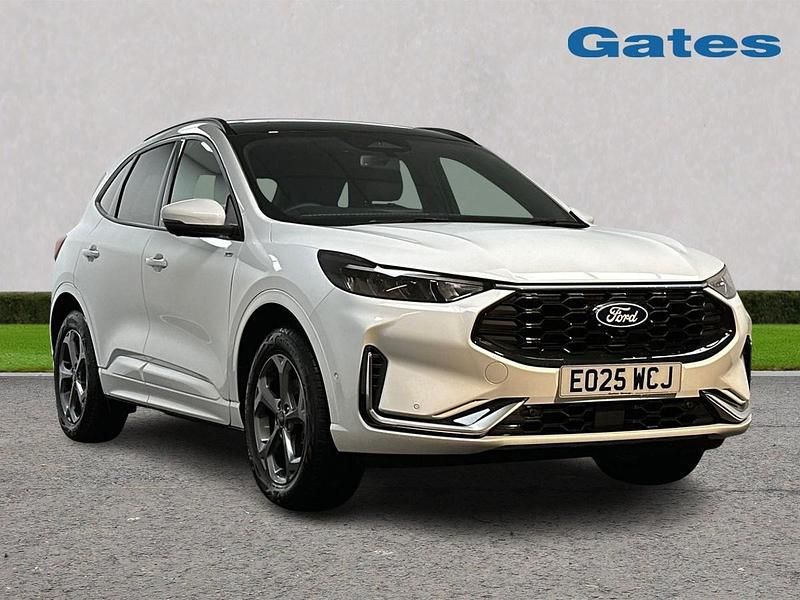 White Used 2025 Ford Kuga ST-Line SUV | £31,499 (Expensive) - Image 1/4