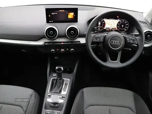 Used Audi Q2 Sport 150 HP (110 kW) 2024 Silver SUV