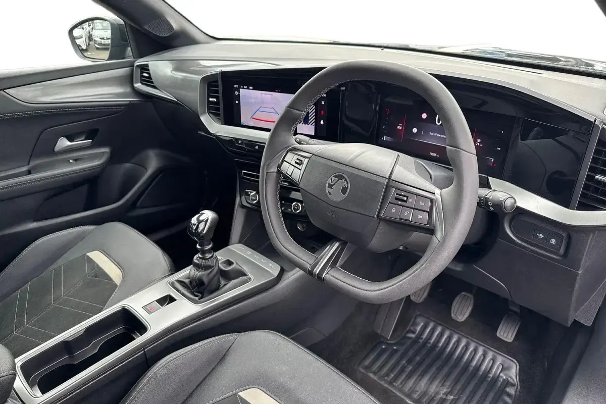 Used Vauxhall Mokka Ultimate 136 HP (100 kW) 2025 Black SUV