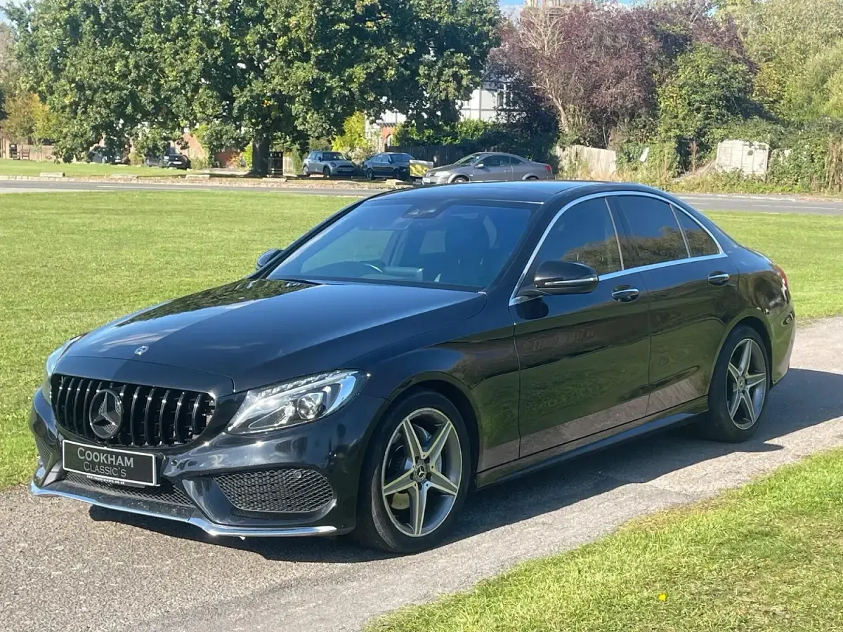 Used Mercedes C220 AMG Line Premium Plus 170 HP (125 kW) 2018 Black Sedan