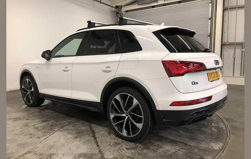 Used Audi Q5 Advanced 295 HP (216 kW) 2022 White SUV