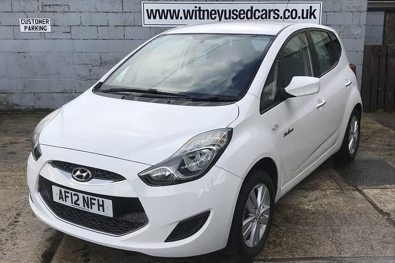 Used Hyundai ix20 Active 90 HP (66 kW) 2012 White Hatchback