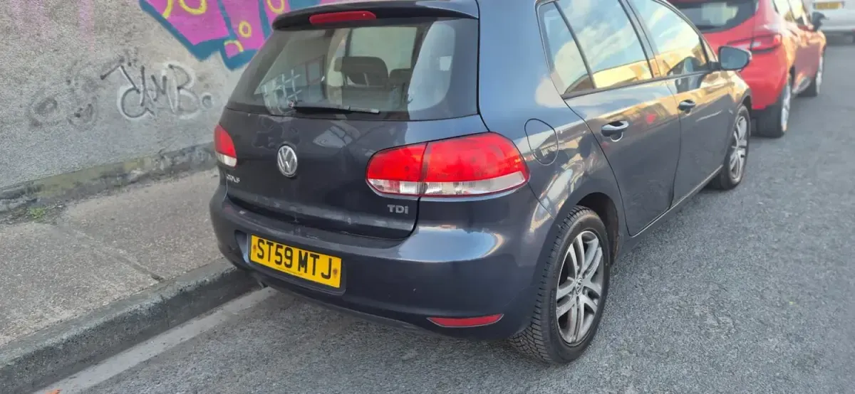 Usado VW Golf VI SE 105 HP (77 kW) 2009 Azul Citadino