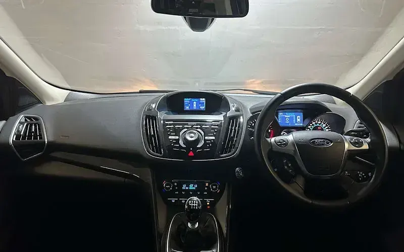 Used Ford Kuga Titanium 140 HP (102 kW) 2014 White SUV