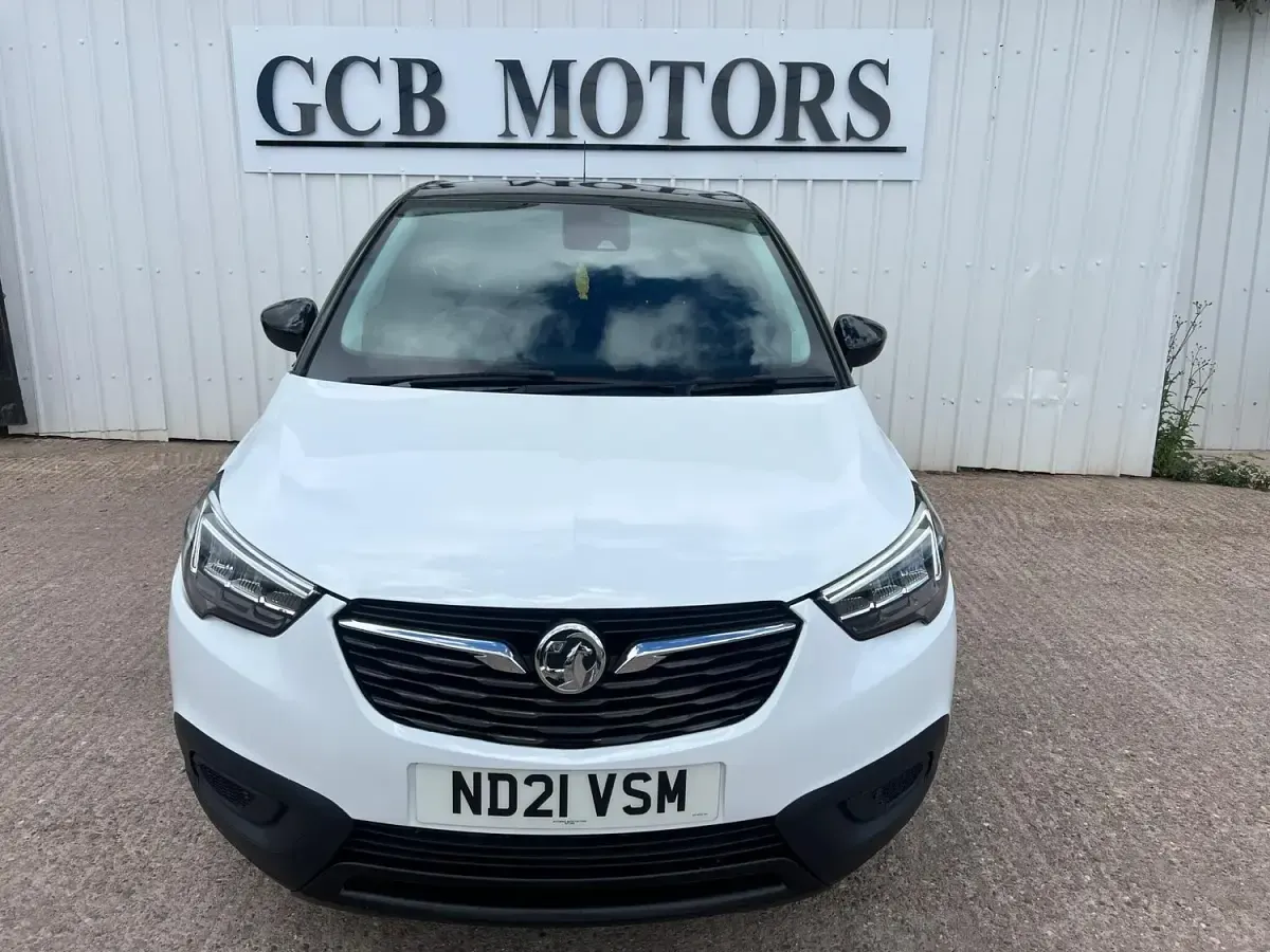 Used Vauxhall Crossland X 2021 White SUV