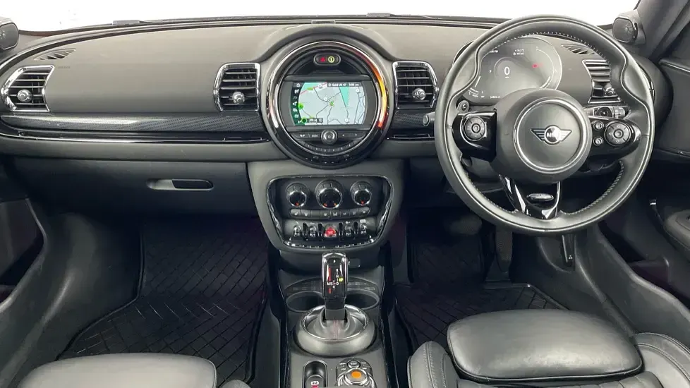 Used Mini Cooper S Clubman Exclusive 189 HP (139 kW) 2020 Black Estate