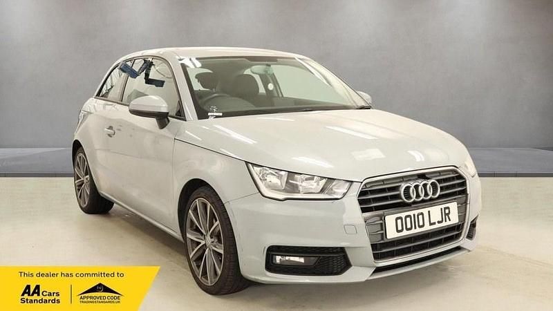 Usado Audi A1 Sport 116 HP (85 kW) 2018 Cinzento Citadino