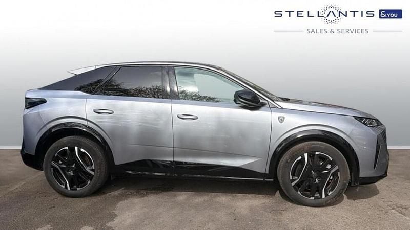 Used Peugeot e-3008 GT 152 kW (207 HP) 2025 Grey SUV