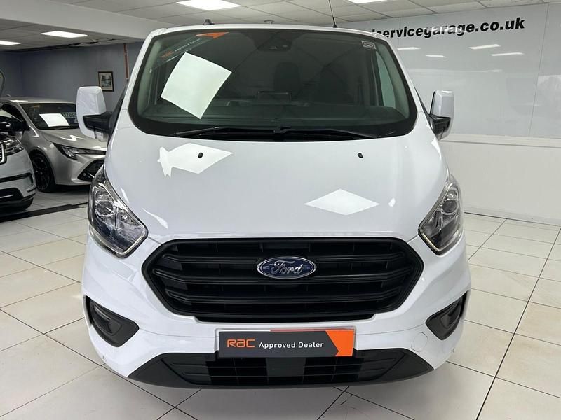 Used Ford Transit Custom Trend 105 HP (77 kW) 2020 White Van