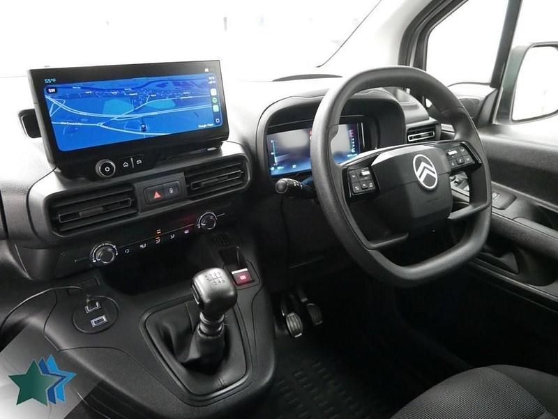 Usado Citroën Berlingo 100 HP (73 kW) 2024 Branco Monovolume
