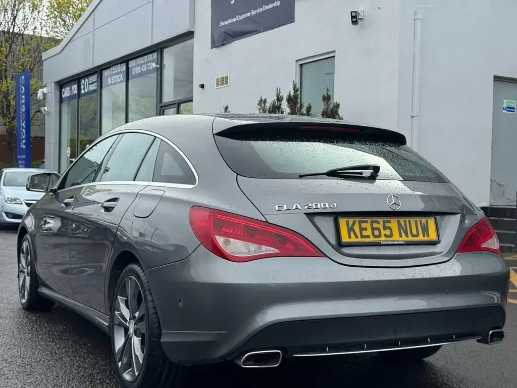 Used Mercedes CLA200 Shooting Brake 136 HP (100 kW) 2016 Grey Estate