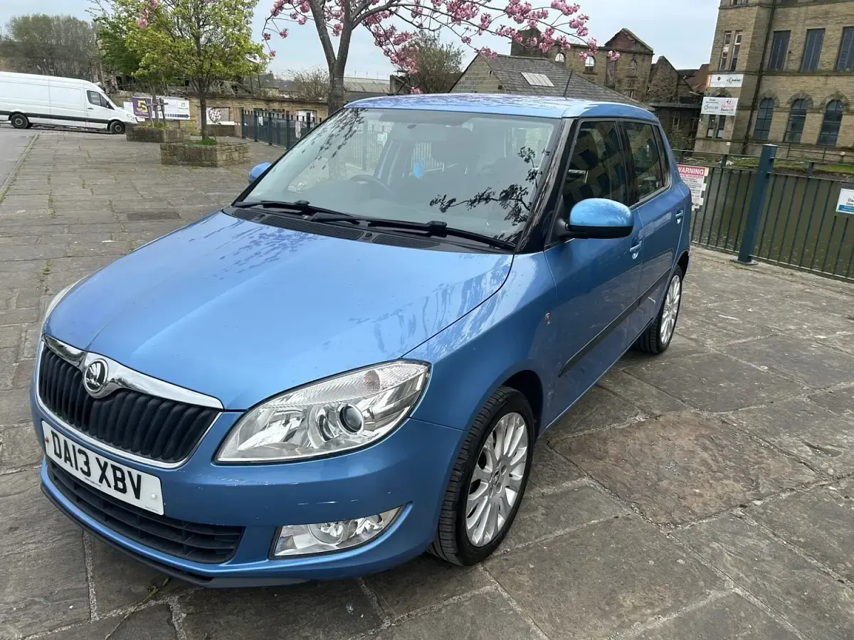 Used Skoda Fabia Elegance 2013 Blue Hatchback