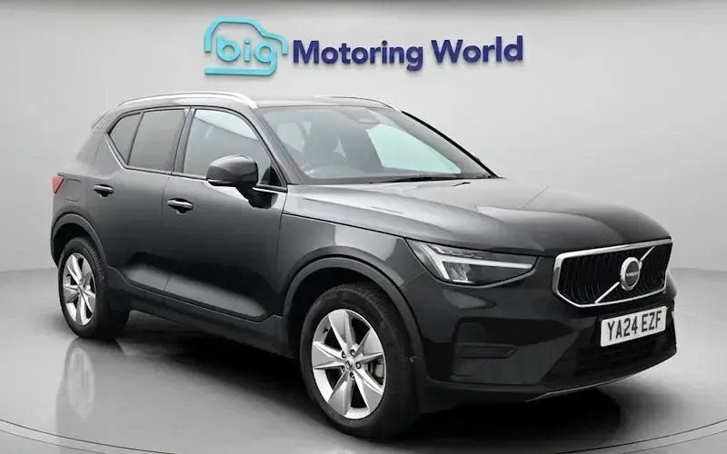 Used Volvo XC40 Core 163 HP (119 kW) 2024 SUV