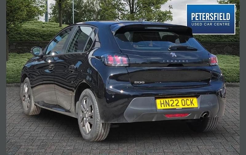 Used Peugeot 208 Active Premium 101 HP (74 kW) 2022 Black Hatchback