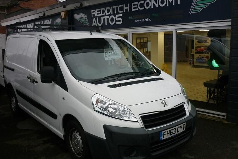 White Used 2014 Peugeot Expert Van | £3,495 (Good price) - Image 1/4
