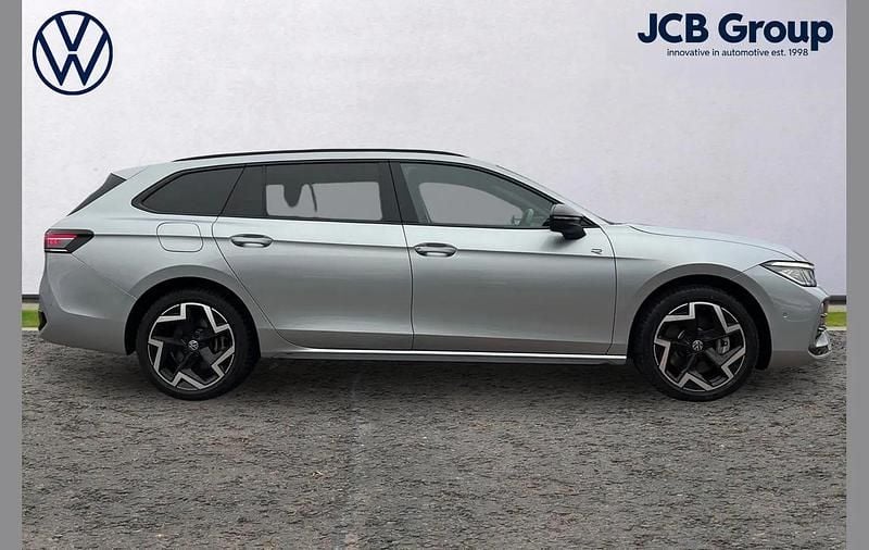 Used VW Passat R-line 272 HP (200 kW) 2024 Silver Estate