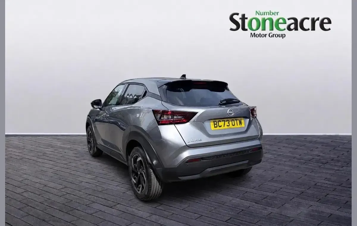 Used Nissan Juke N-Connecta 114 HP (83 kW) 2024 Grey SUV
