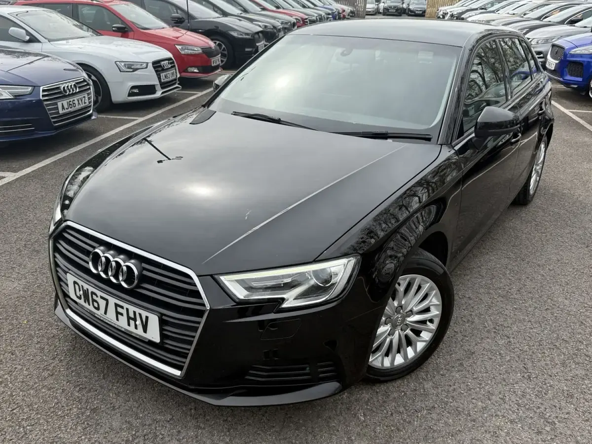 Używany Audi A3 Design 150 KM (110 kW) 2018 Czarny Sedan/Limuzyna