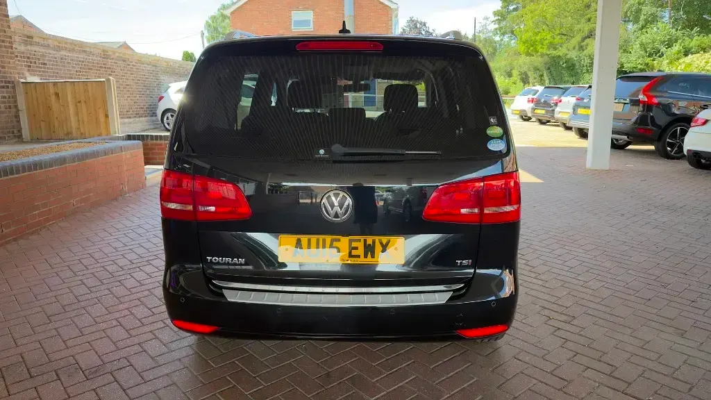 Used VW Touran 140 HP (102 kW) 2015 MPV