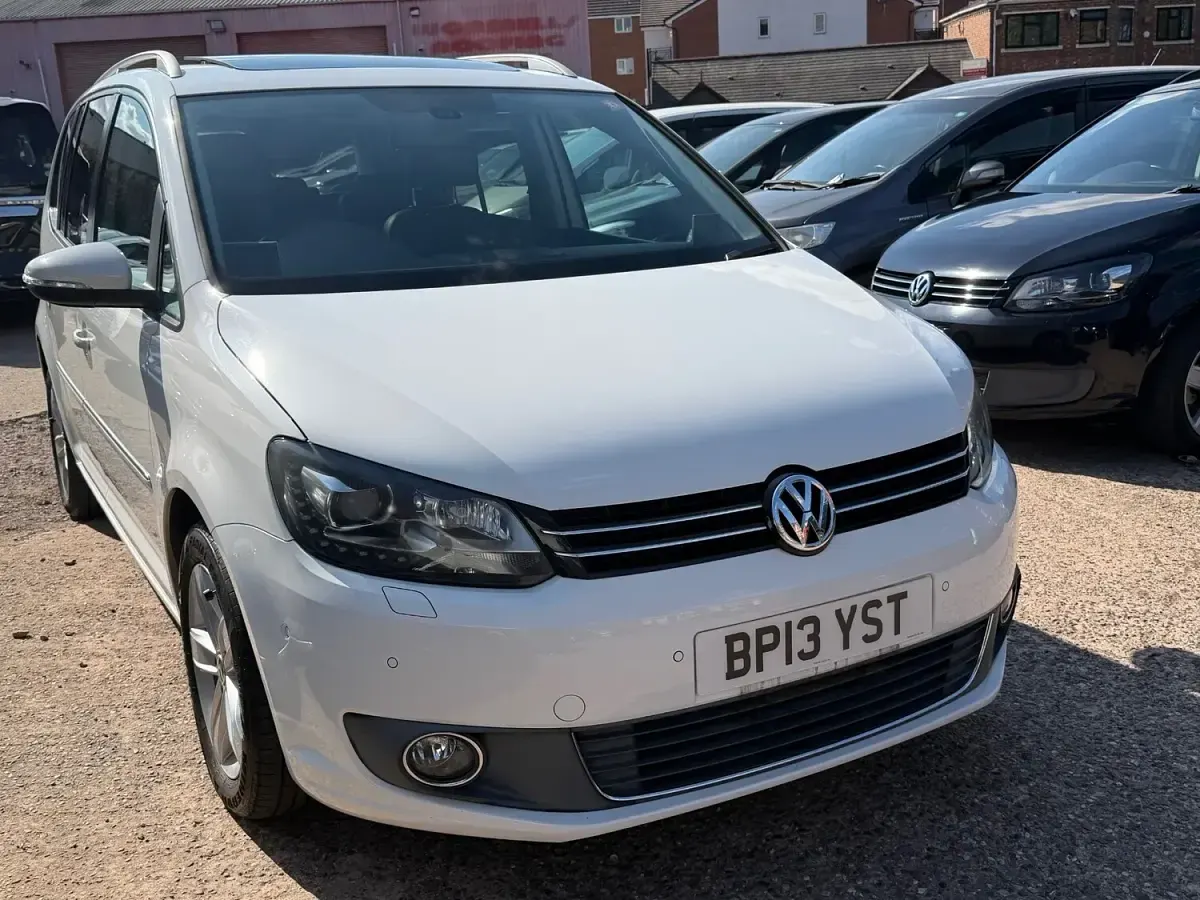 Used VW Touran 2013 White MPV